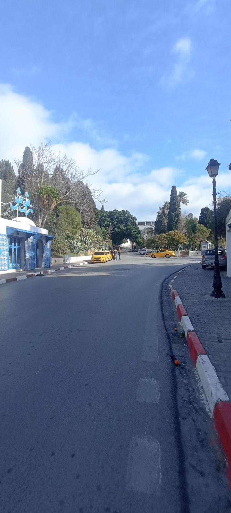 Une jolie maison situé au coeur de Sidi Bou Ali Esterno foto